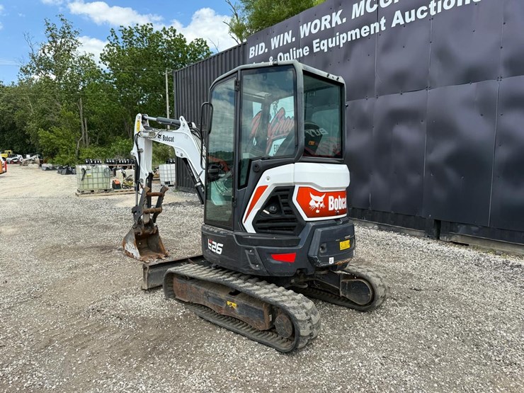 2020-bobcat-e26-image-2