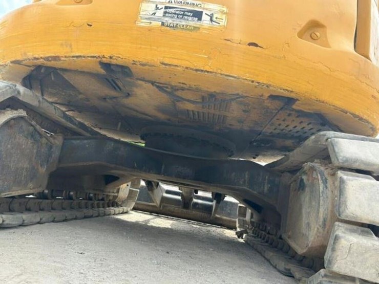 2014-deere-85g-image-73