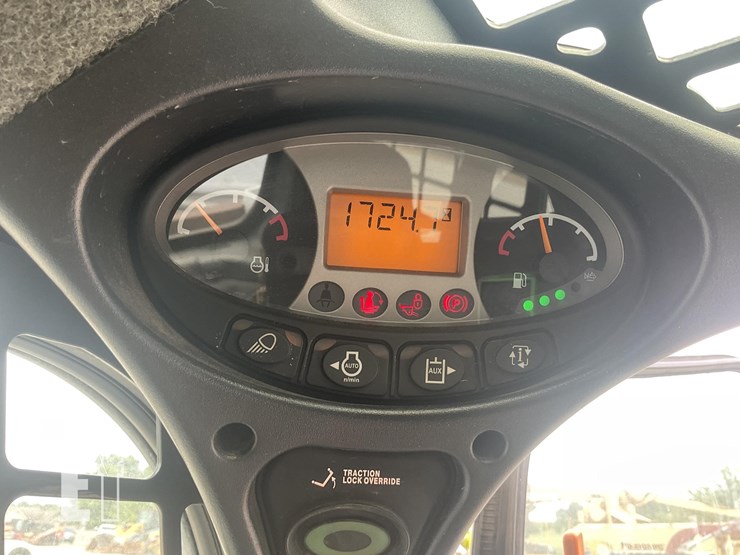 2016-bobcat-t750-image-18