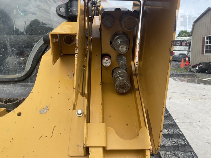 2021-caterpillar-299d3-xe-image-13