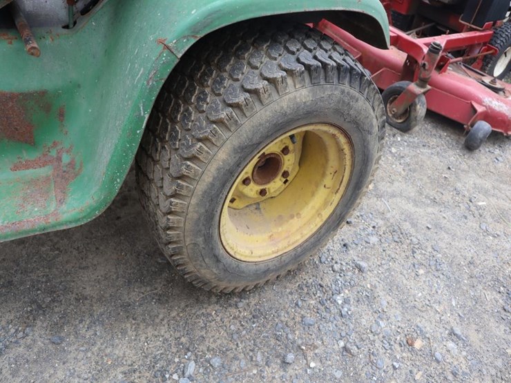 john-deere-216-image-12