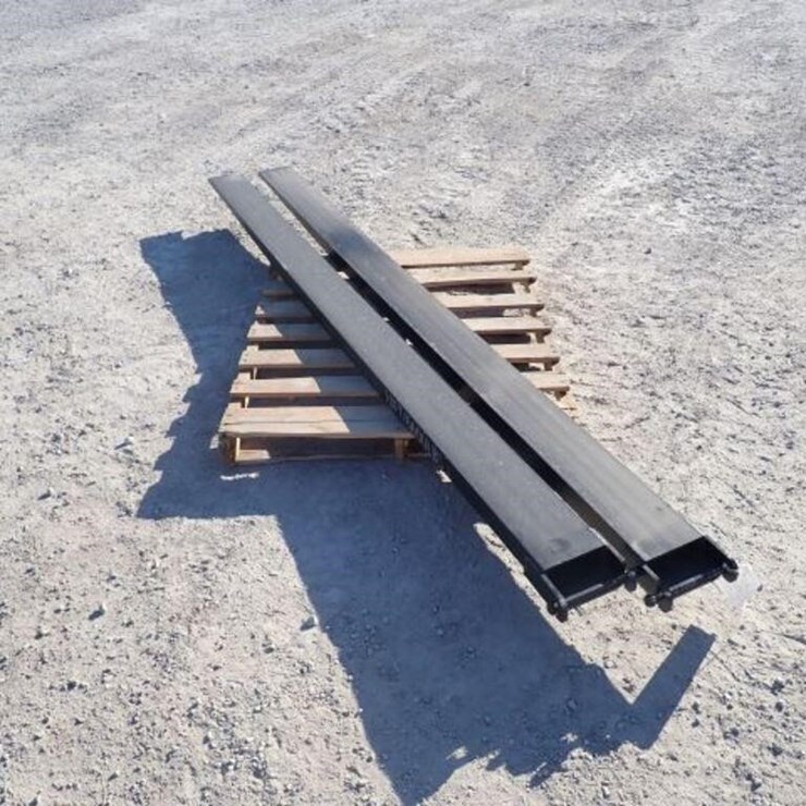 UNUSED Greatbear 10 Ft Fork Extensions