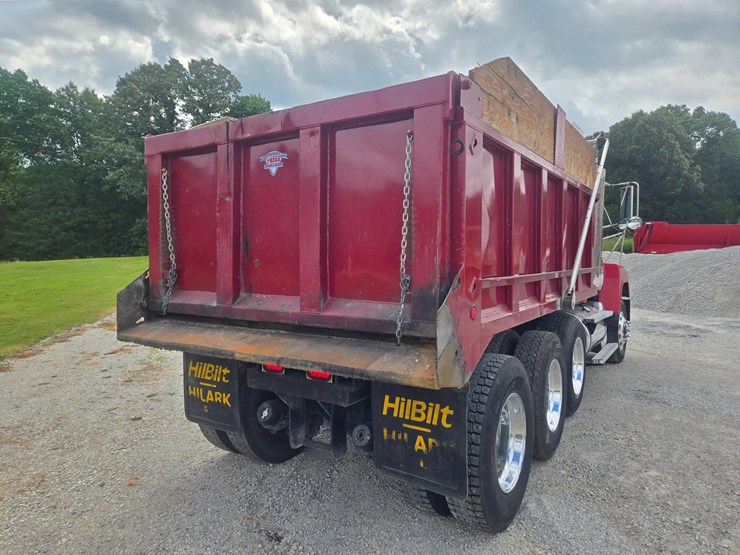 2003-mack-ch613-image-15