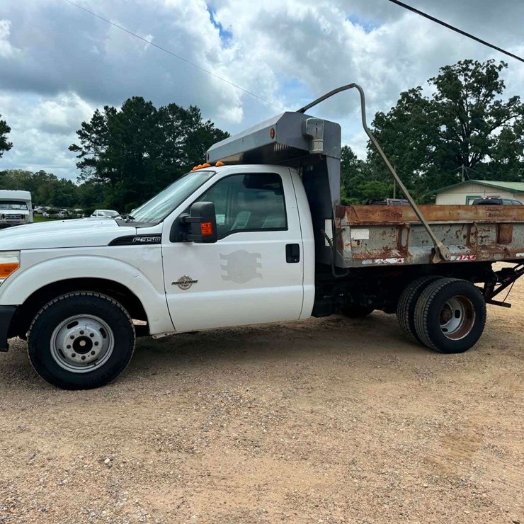 2012 FORD F350
