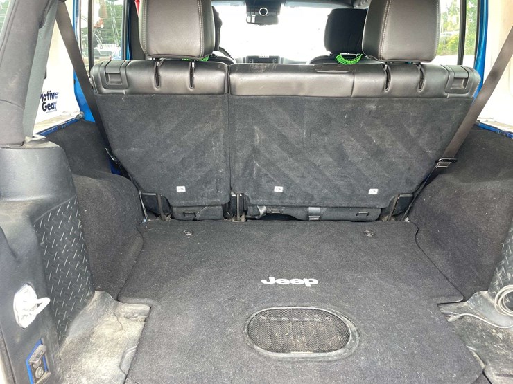 2016-jeep-wrangler-image-15