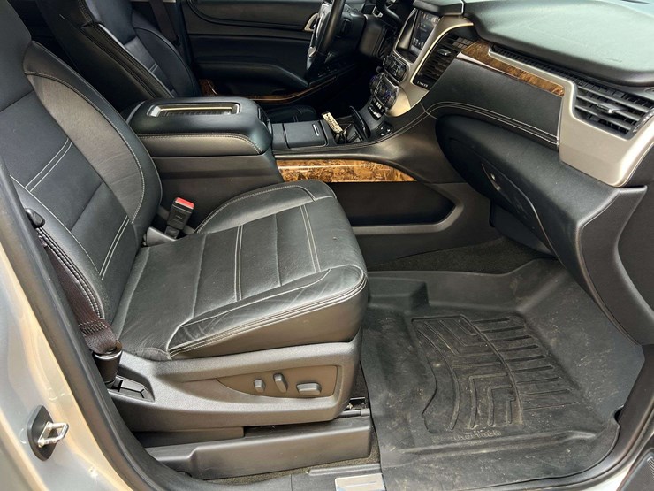 2016-gmc-yukon-denali-image-28