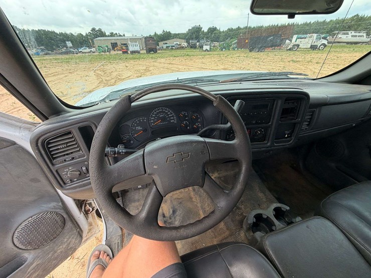 2007-chevrolet-2500hd-image-10