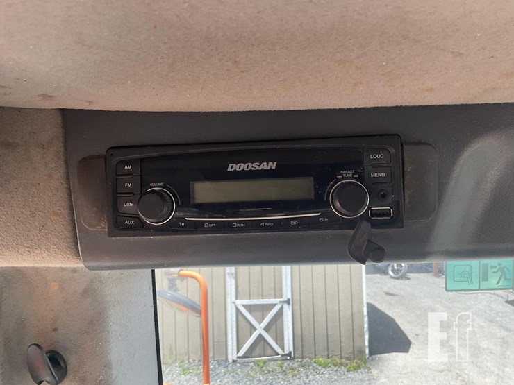 2021-doosan-dx140-lc-5-image-16