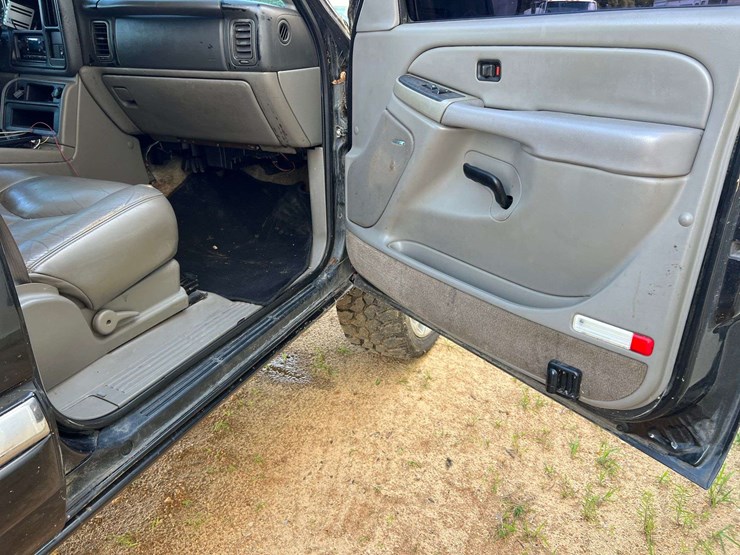 2005-gmc-yukon-slt-image-32
