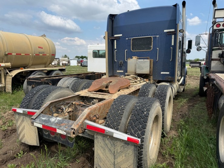 2007-kenworth-w900-image-6