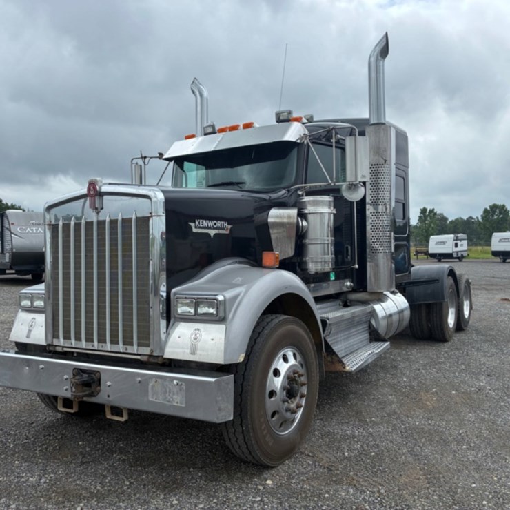 2018 KENWORTH W900