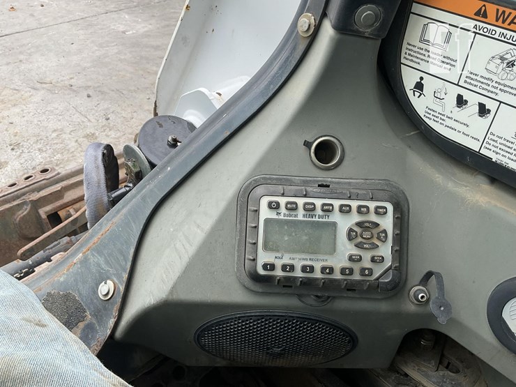 2015-bobcat-t590-image-16