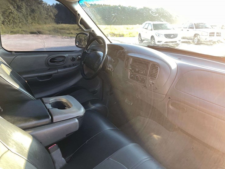 2001-ford-f150-image-15