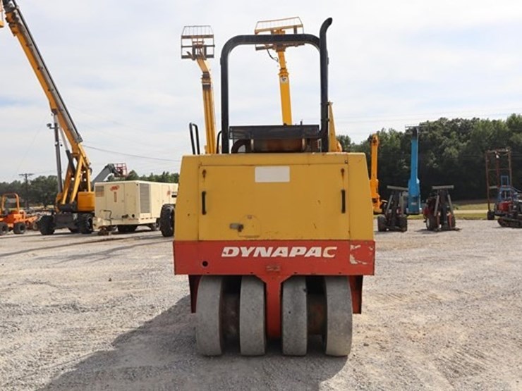 1999-dynapac-cp132-image-4