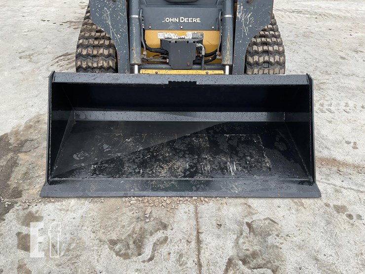 2018-deere-317g-image-11