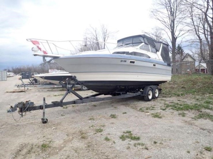 1989-bayliner-ciera-2650-26-ft-cabin-cruiser-bp1a6-image-1