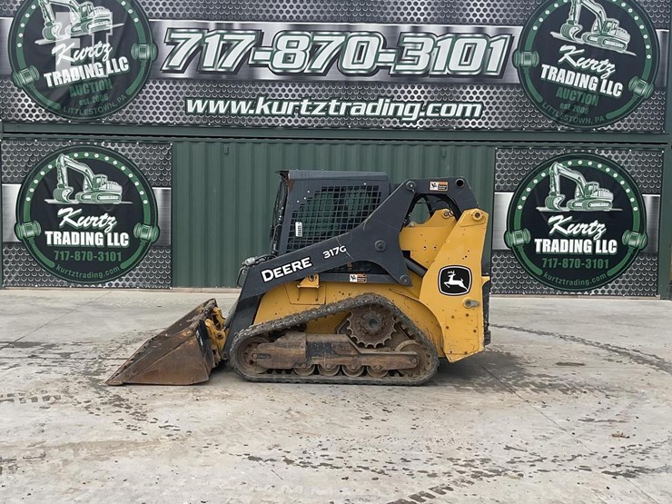 2017-deere-317g-image-1