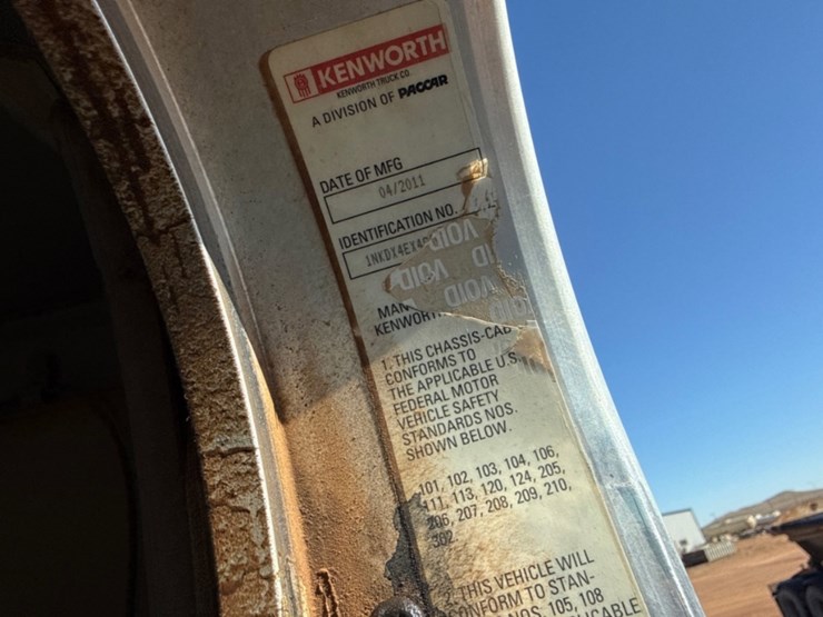 2012-kenworth-triaxle-body-load-image-7