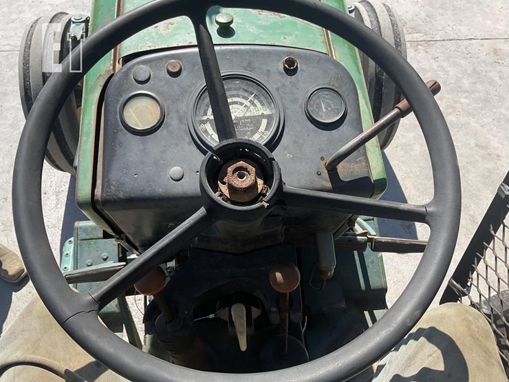 1977-john-deere-2440-image-13