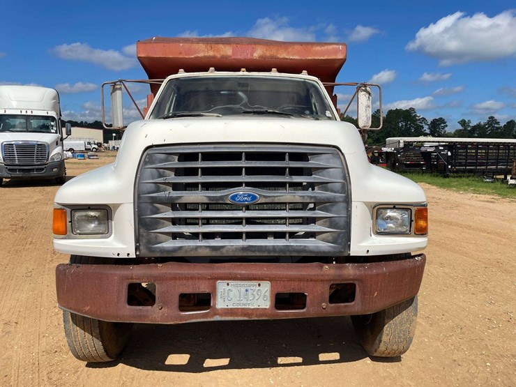 1995-ford-f700-image-5