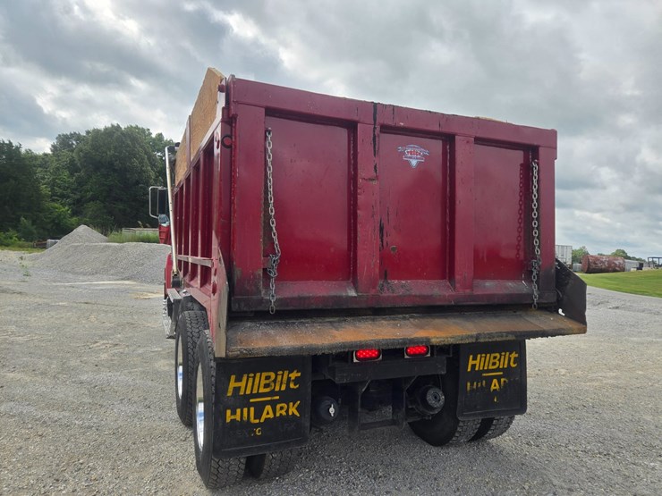 2003-mack-ch613-image-13