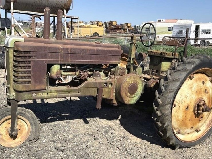 john-deere-model-b-image-1