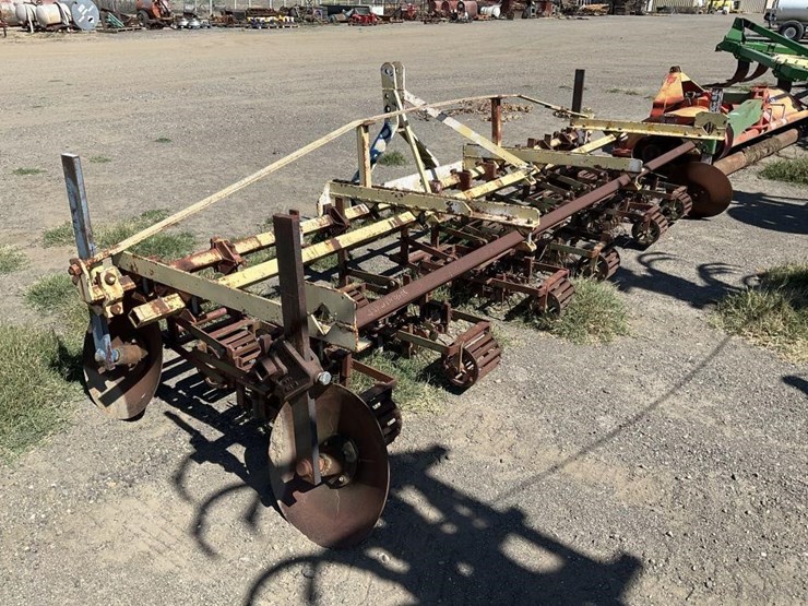 custom-3-pt-3-row-60"-bed-scratcher-image-6