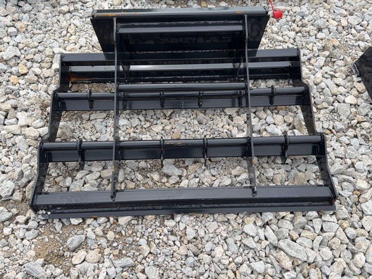 mini-skid-steer-rock-bucket-attachment-image-1