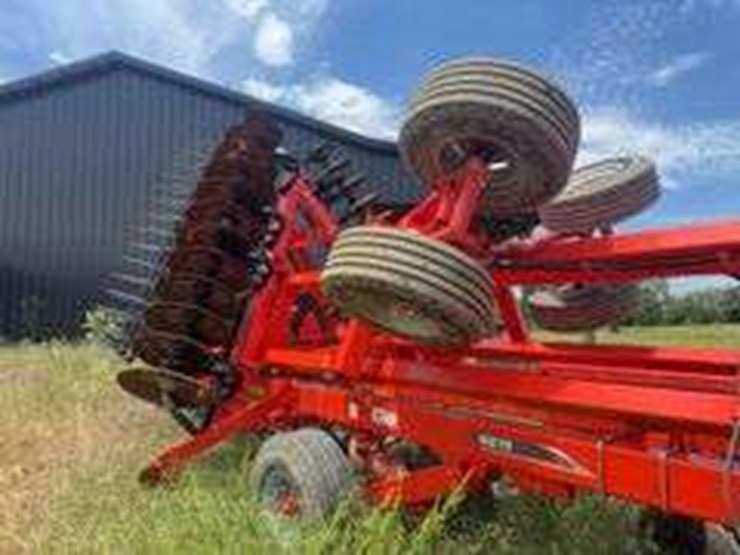 kuhn-krause-8215-image-9