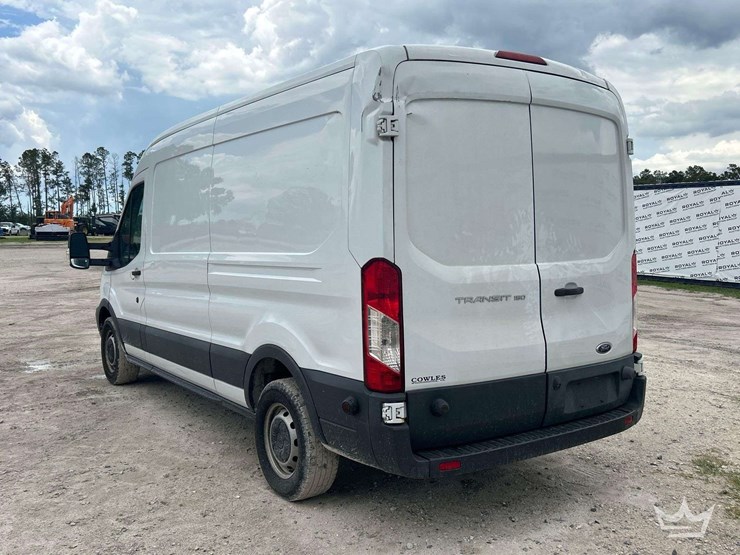 2017-ford-transit-image-4