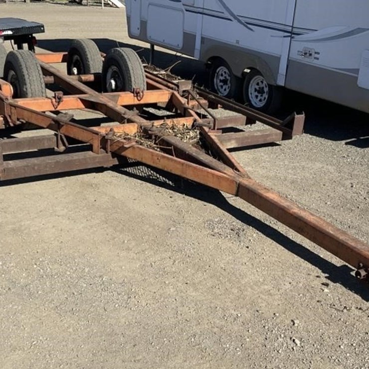 CUSTOM TRAILER