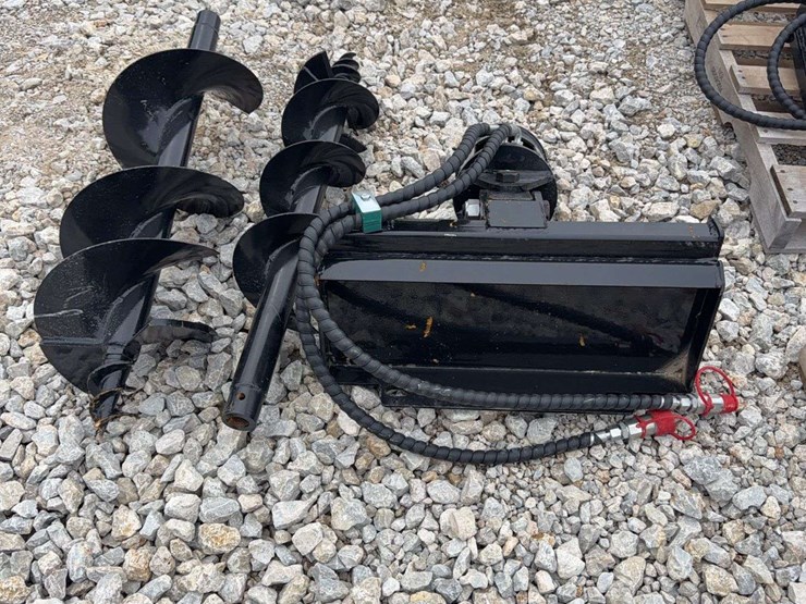hydraulic-auger-drive-attachment-with-two-augers-image-2