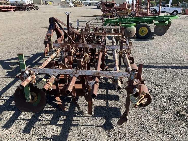 custom-3-pt-3-row-60"-cultivator-image-4