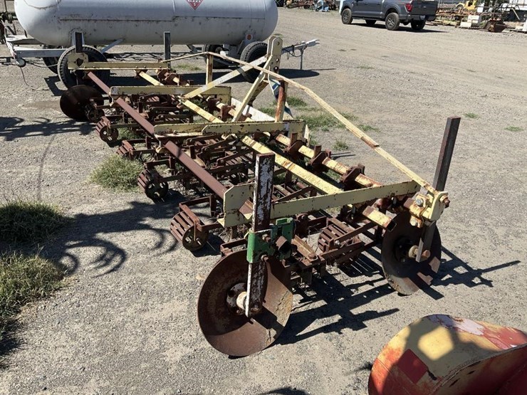 custom-3-pt-3-row-60"-bed-scratcher-image-5