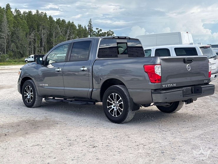 2021-nissan-titan-image-4