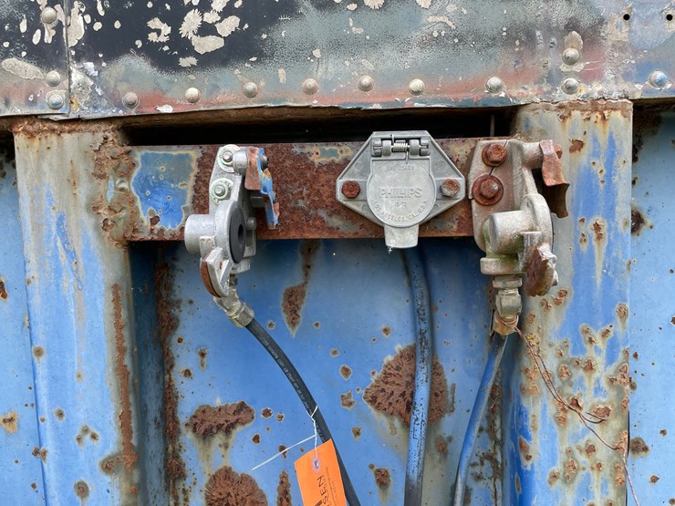 #1385-•-1974-gindy-semi-van-trailer-full-of-wood-image-45