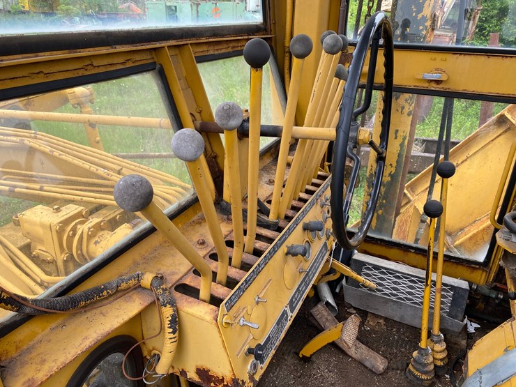 #1614-•-wabco-grader-image-8
