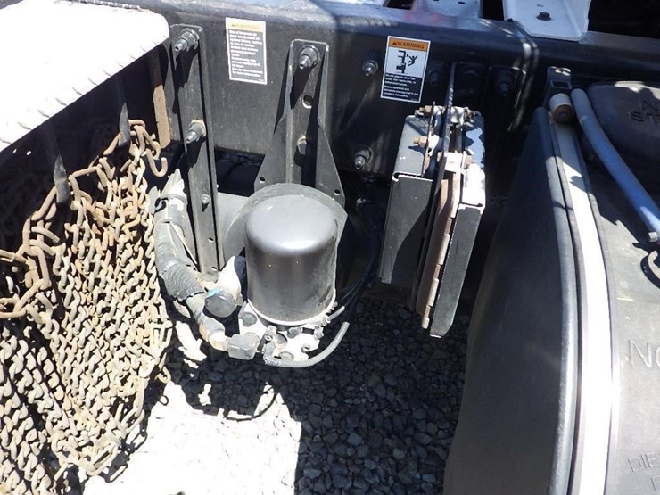 2012-peterbilt-386-image-20