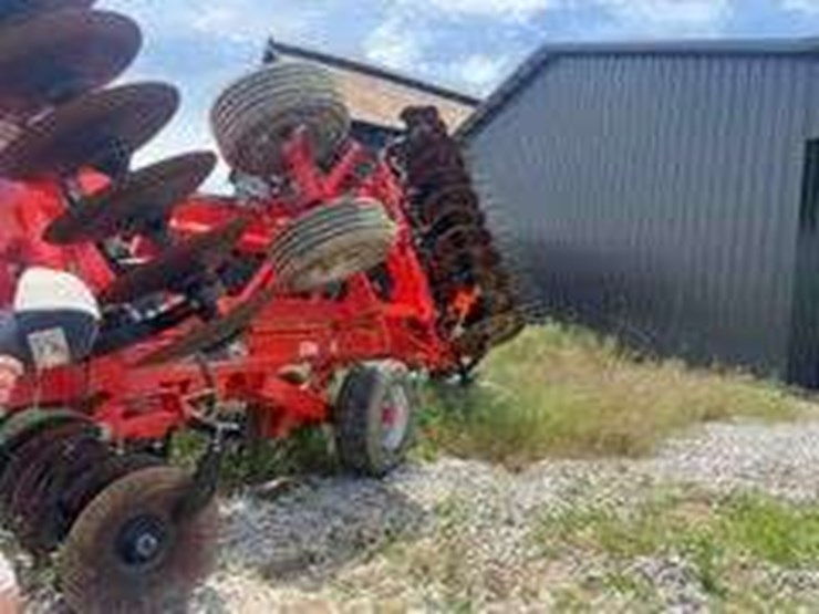 kuhn-krause-8215-image-22