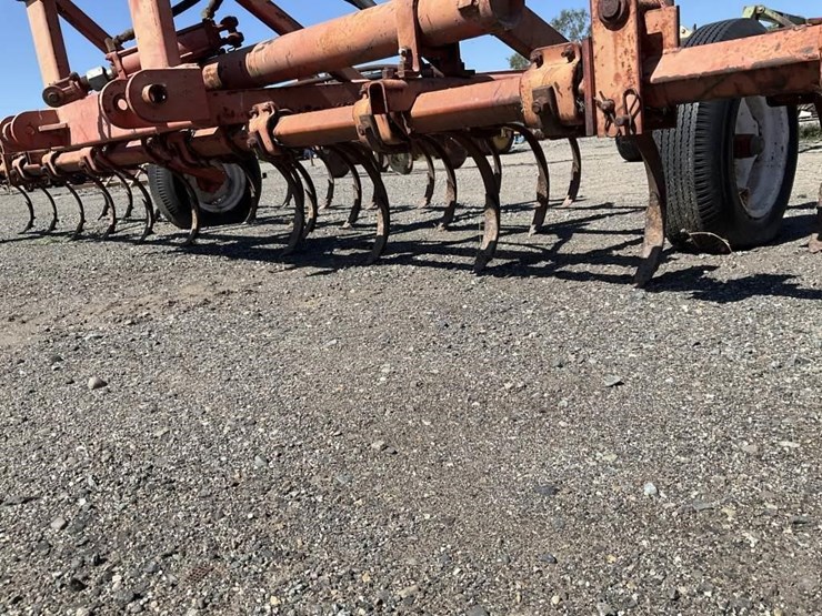 allis-chalmers-1200-image-11