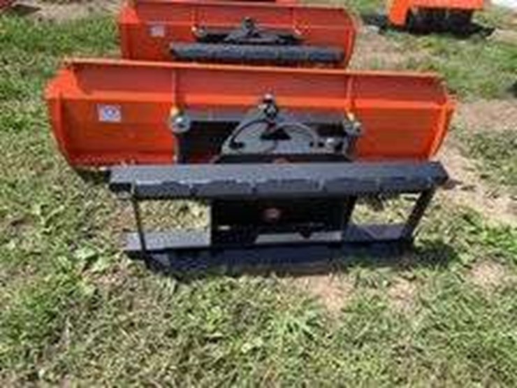 pabreak-skid-steer-hydraulic-dozer-blade-image-3