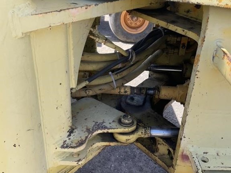 deere-644d-image-21