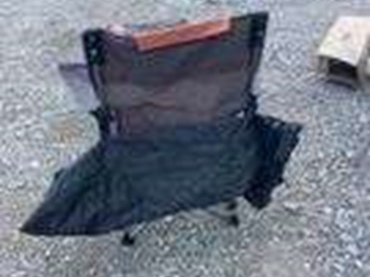 collapsible-camping-chair.-orange-brown.-comes-with-foot-stool-and-storage-bag!-image-4
