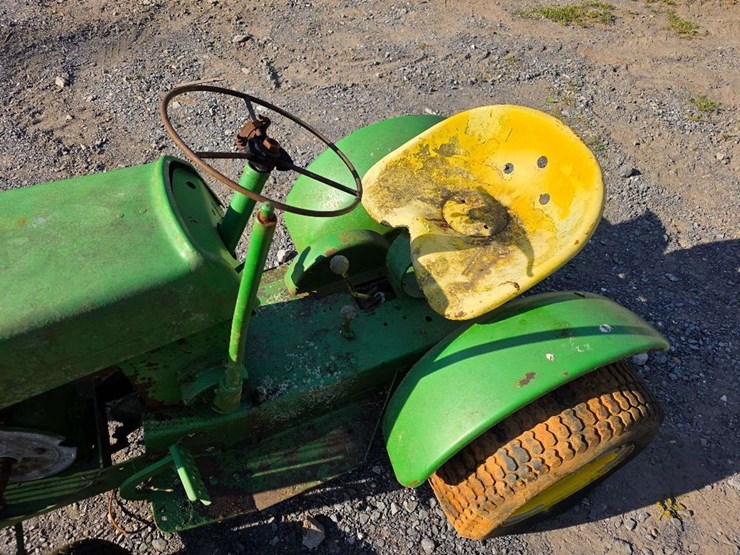 john-deere-110-image-11