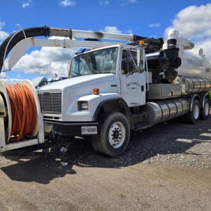 2002 FREIGHTLINER FL80