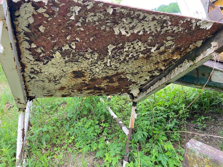 #1592-•-metal-stairway-with-platform-image-7