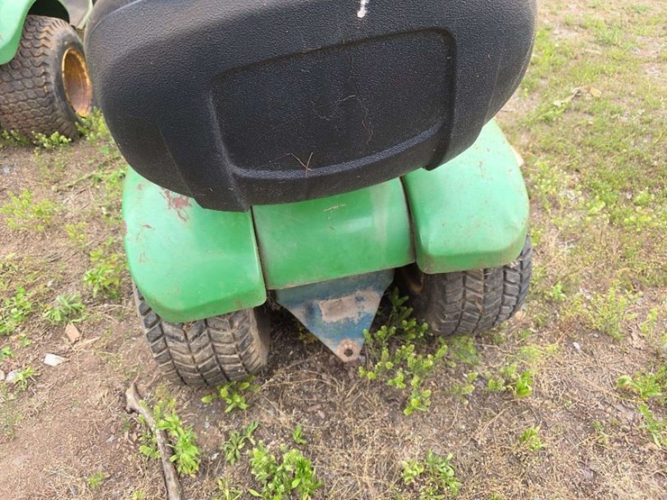 john-deere-100-image-18