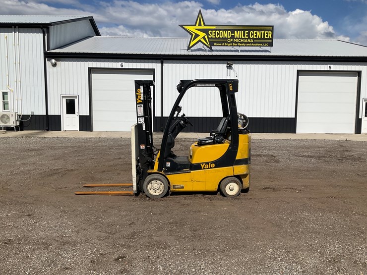 #1388-•-2014-yale-glc040sv-forklift-image-2