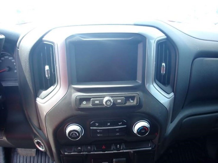 chevrolet-silverado-1500-image-18