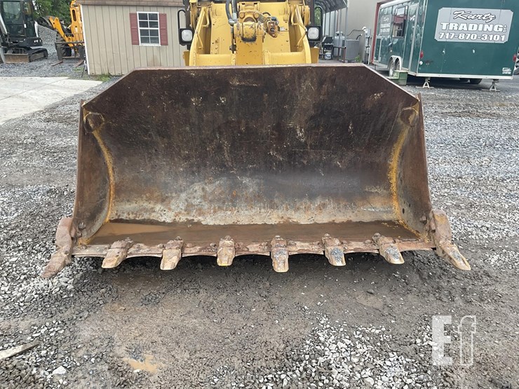 2005-caterpillar-953c-image-11